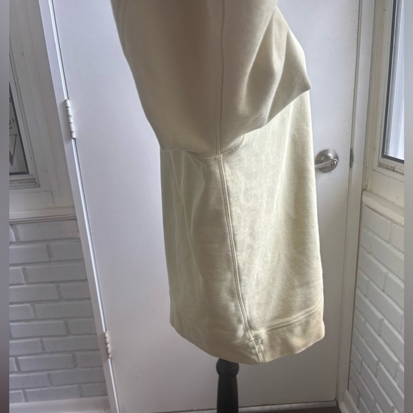 Lululemon Perfectly Oversized Crew - Picture 6 of 11